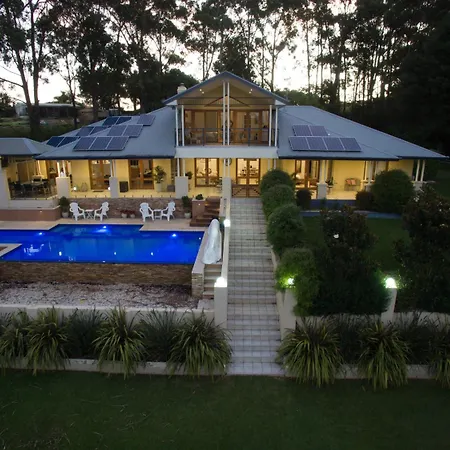 The Ridge Retreat At Mollymook-3